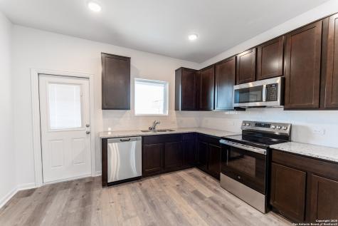 11119 Hudler Avenue Converse TX 78109