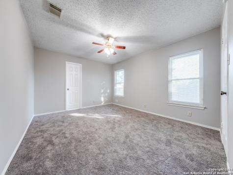 12127 Branding Point Helotes TX 78023