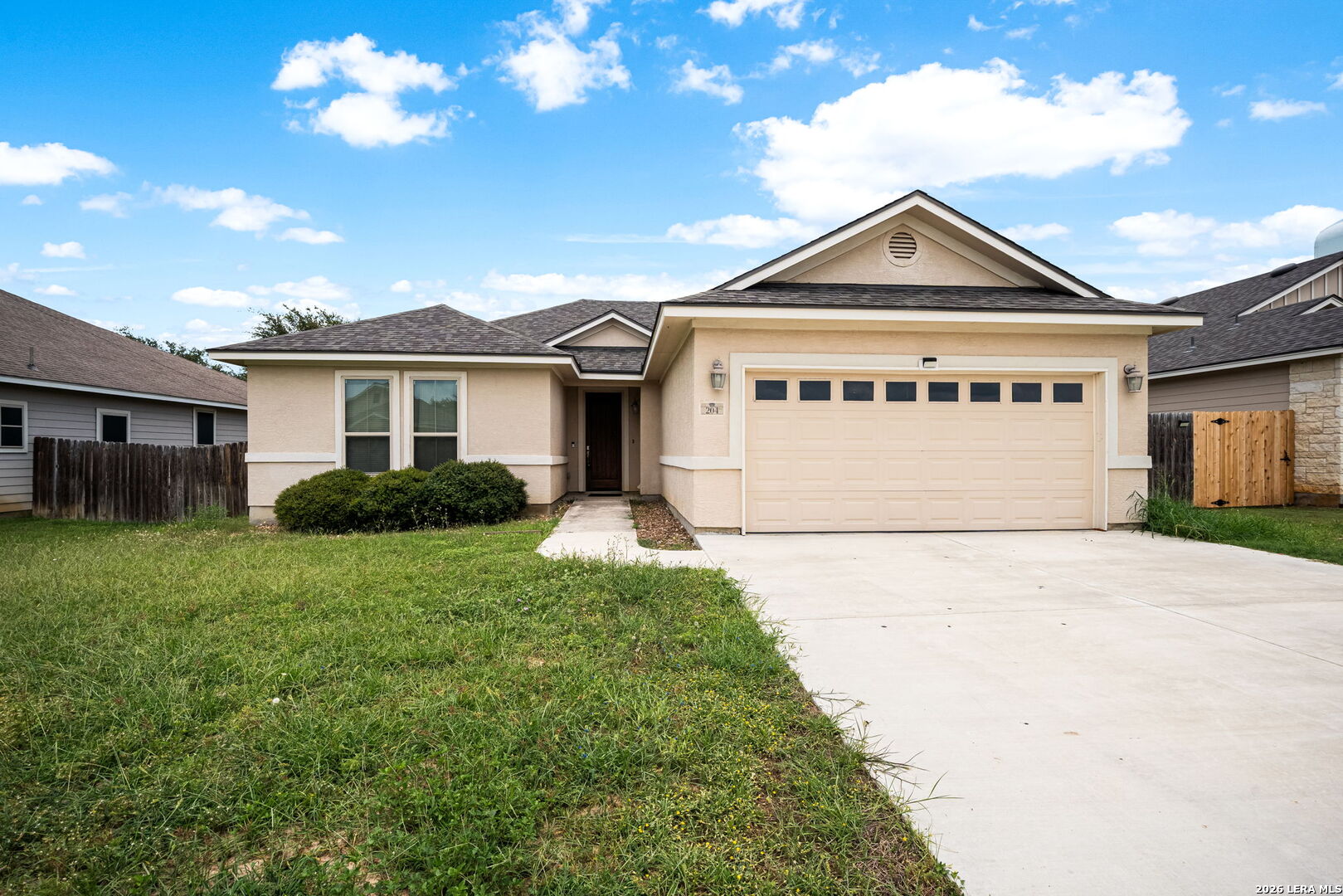 204 Valley Forge Pleasanton TX 78064