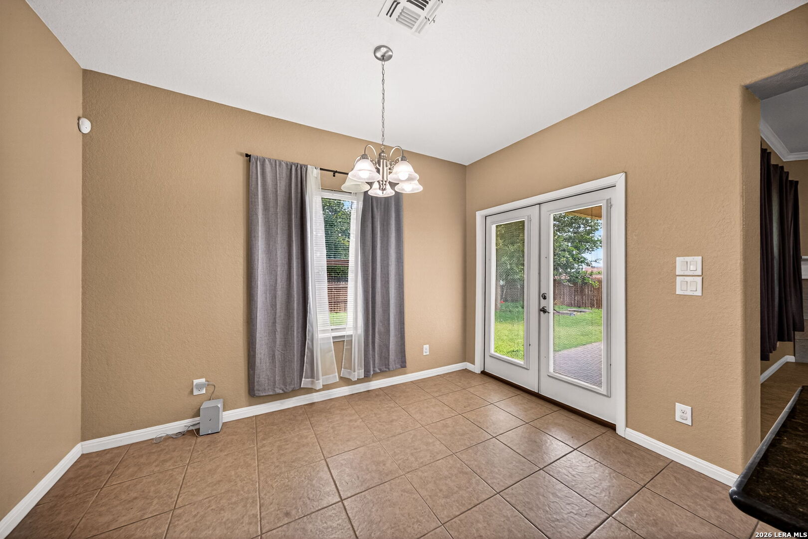 204 Valley Forge Pleasanton TX 78064