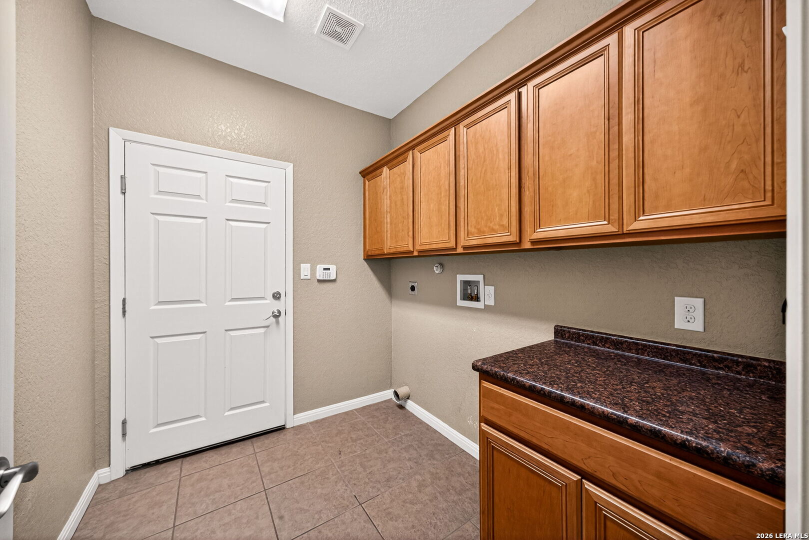 204 Valley Forge Pleasanton TX 78064