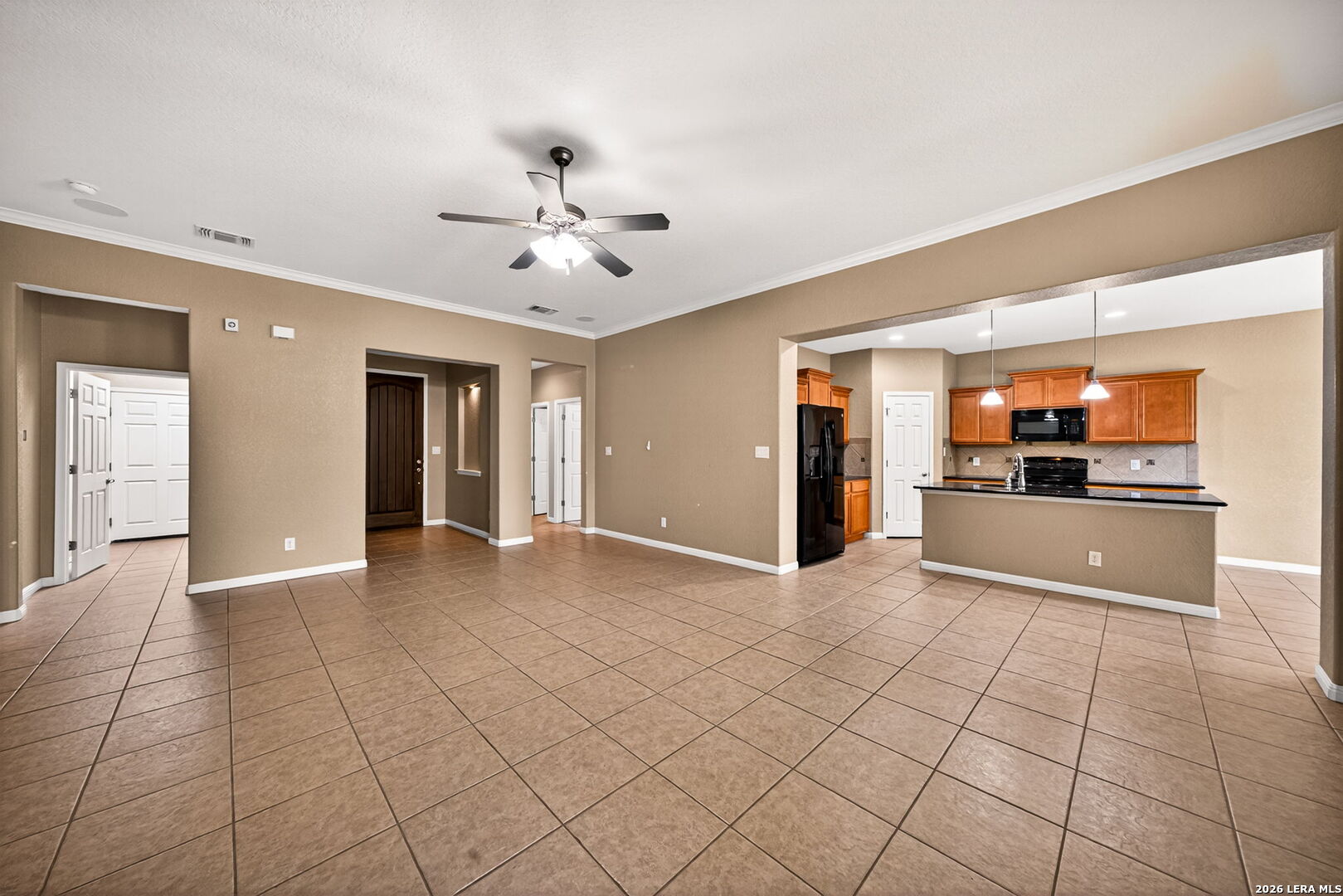 204 Valley Forge Pleasanton TX 78064