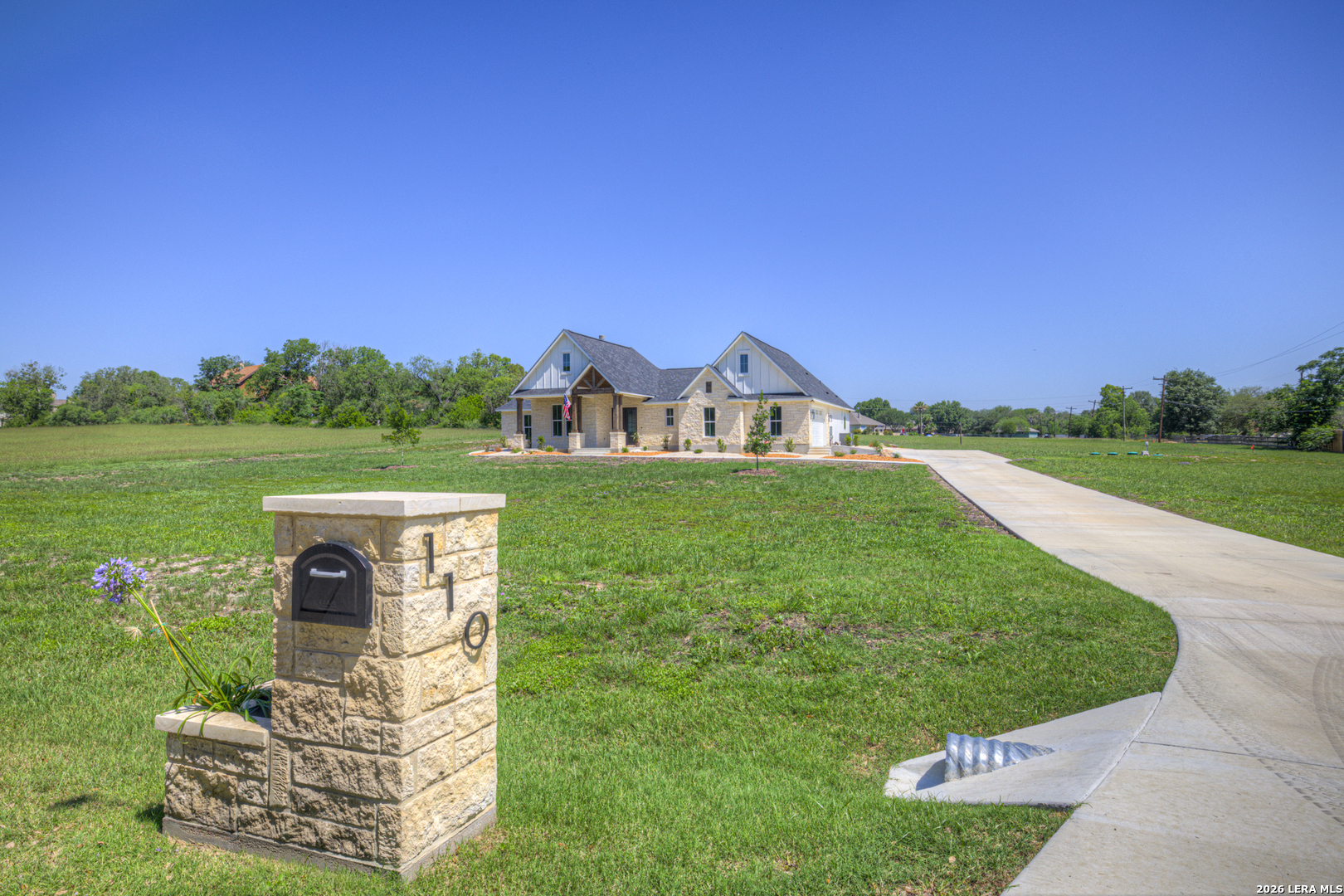 110 Lake Village Road Seguin TX 78155
