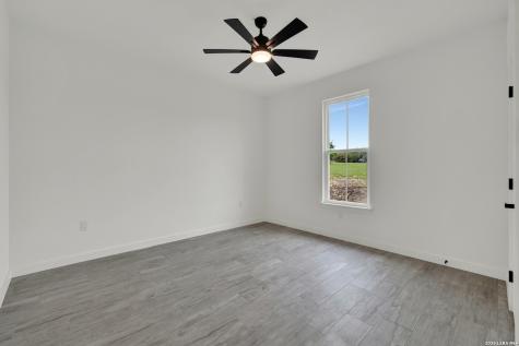 110 Lake Village Road Seguin TX 78155
