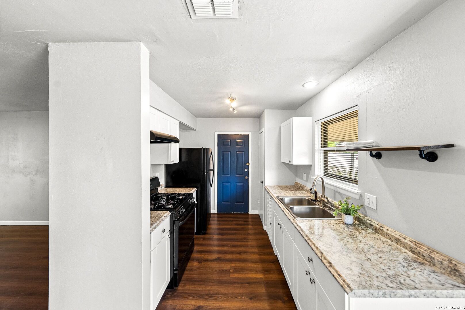 5803 Woodhollow San Antonio TX 78218