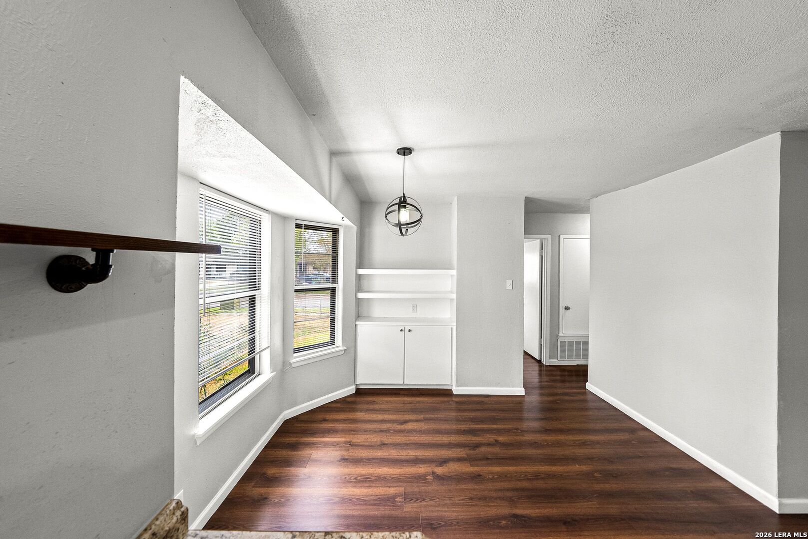 5803 Woodhollow San Antonio TX 78218