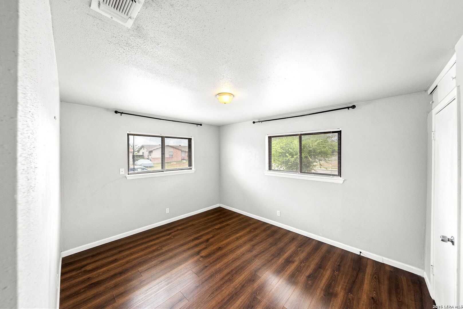 5803 Woodhollow San Antonio TX 78218