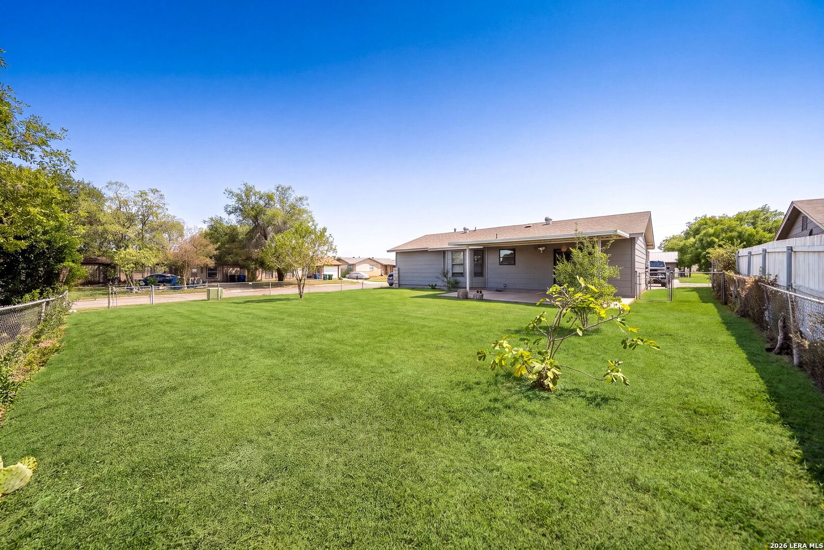 5803 Woodhollow San Antonio TX 78218