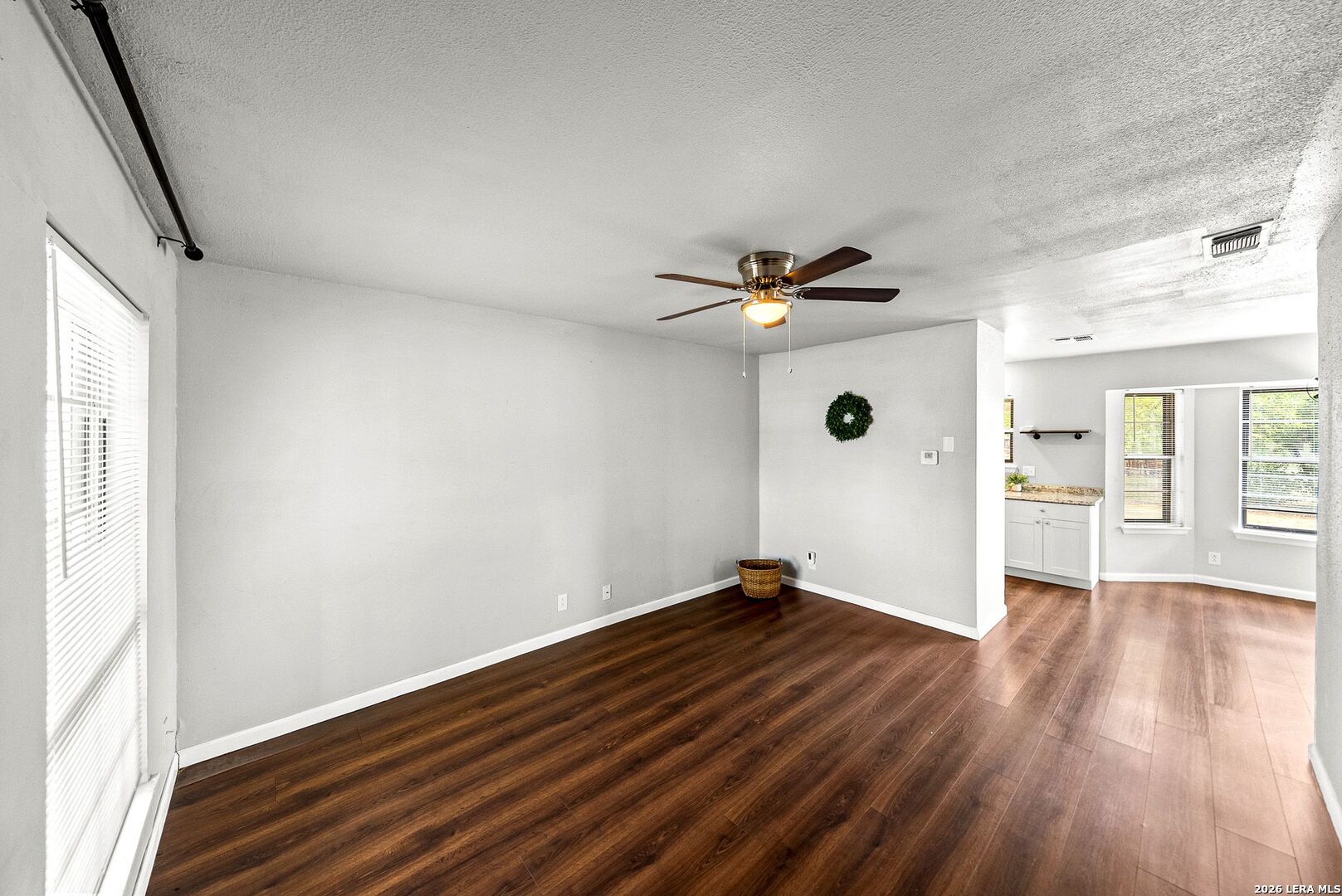 5803 Woodhollow San Antonio TX 78218