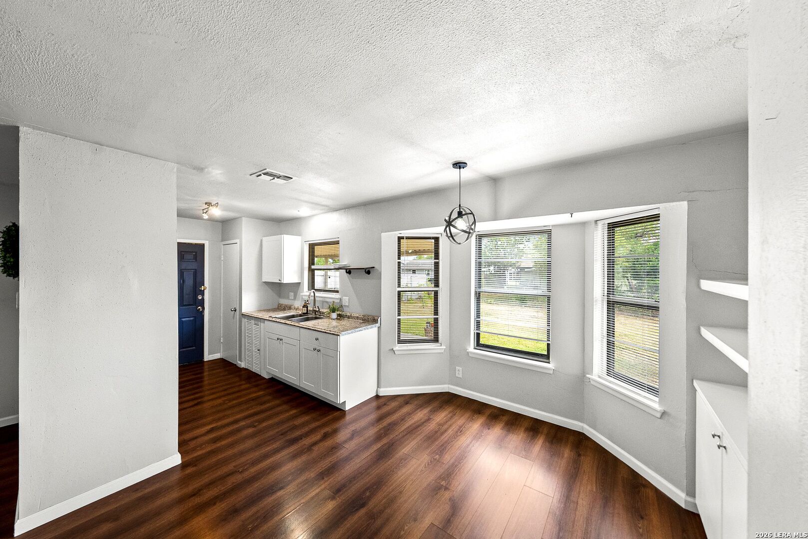 5803 Woodhollow San Antonio TX 78218