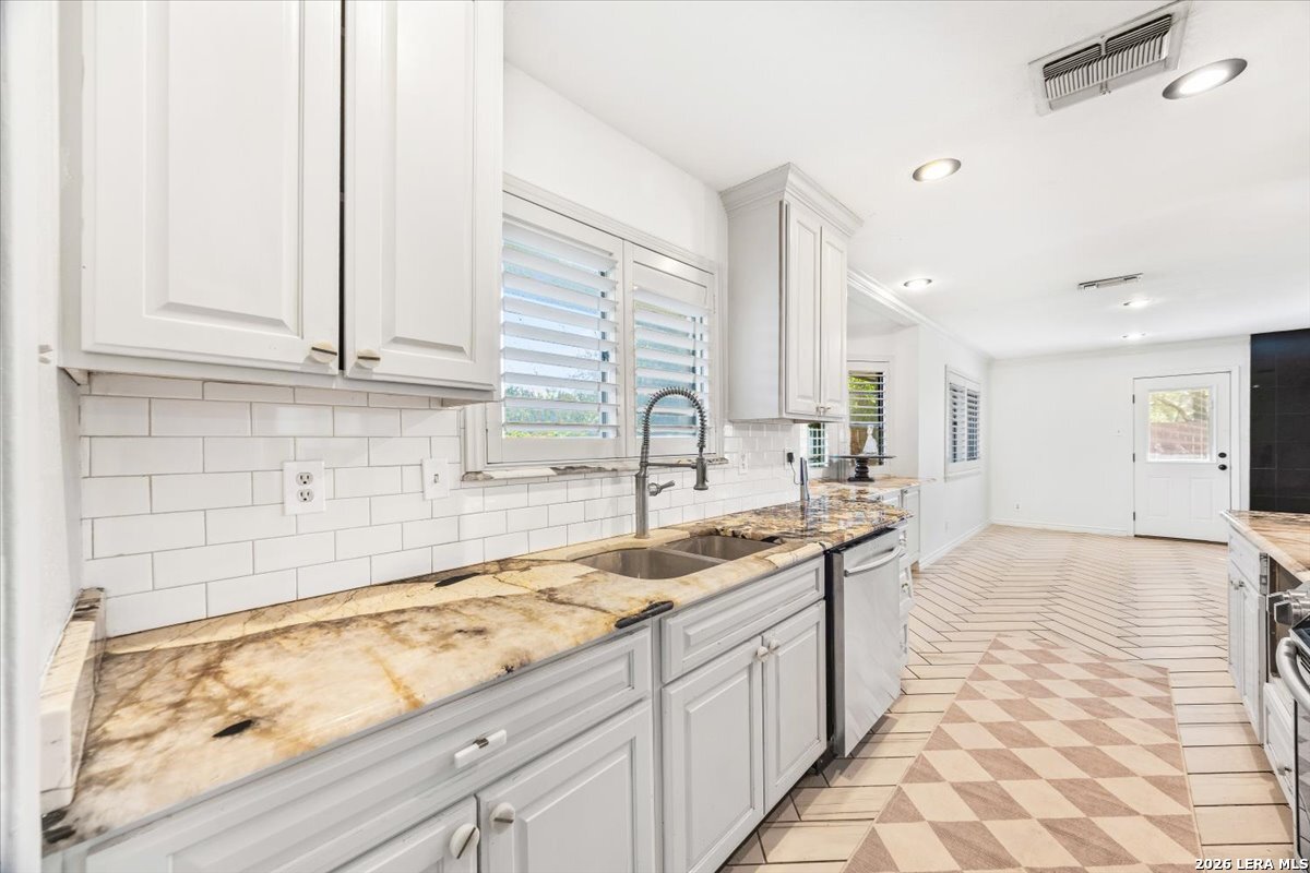 1738 Brandenburg Drive San Antonio TX 78232