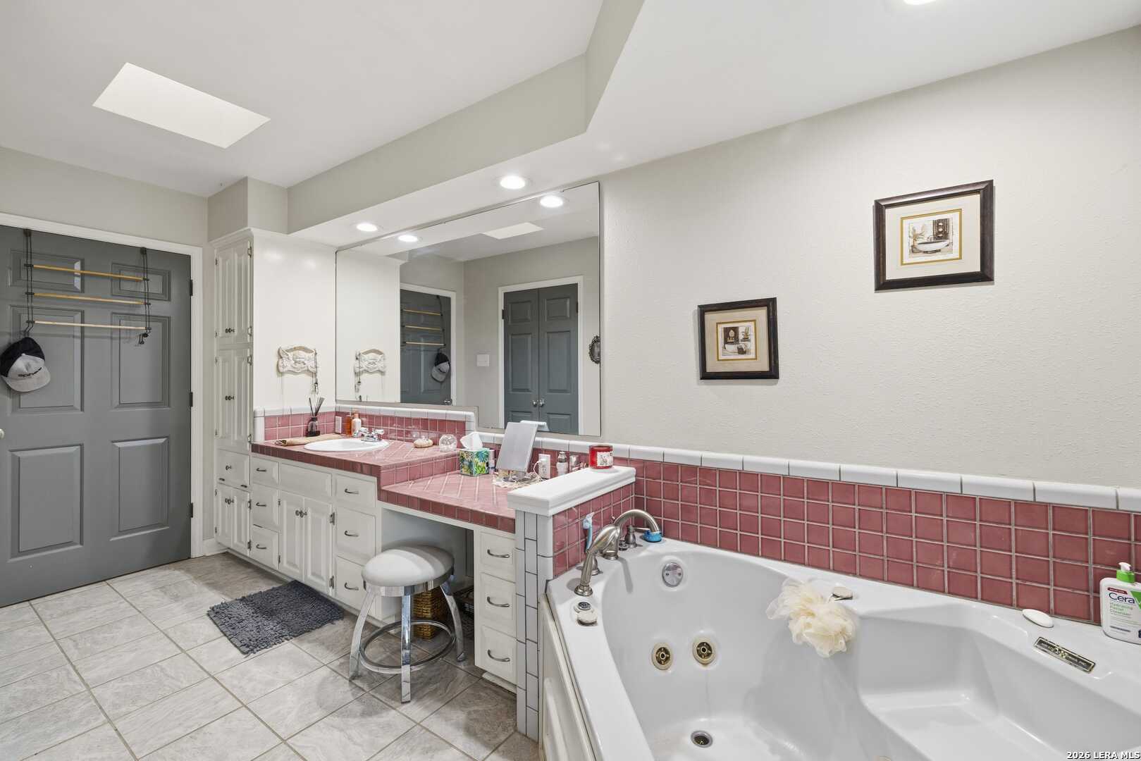 139 Eickenroht Road Ingram TX 78025