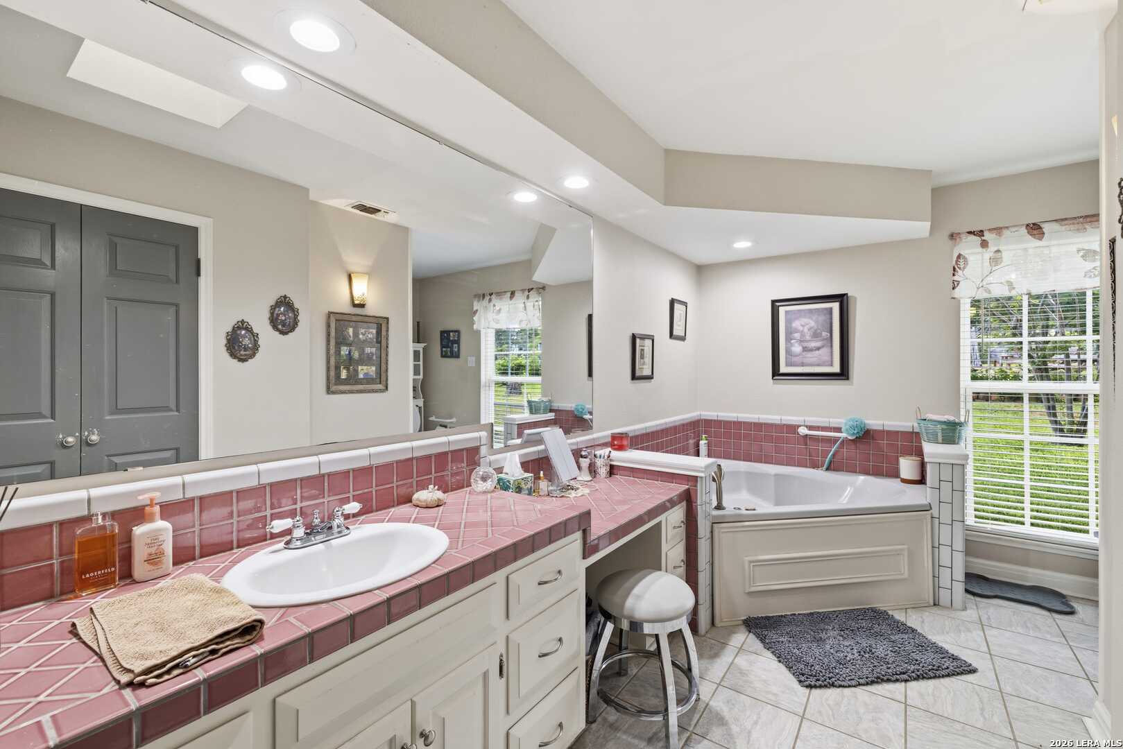 139 Eickenroht Road Ingram TX 78025