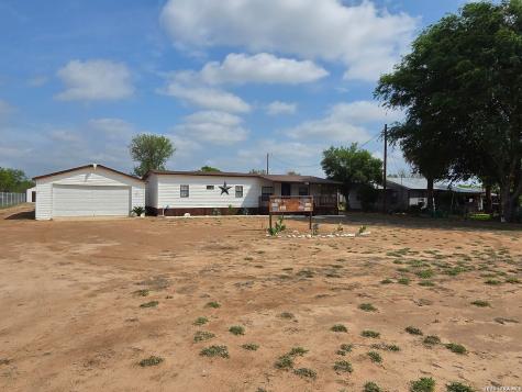353 Duncan Street Carrizo Springs TX 78834