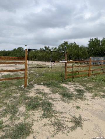 353 Duncan Street Carrizo Springs TX 78834