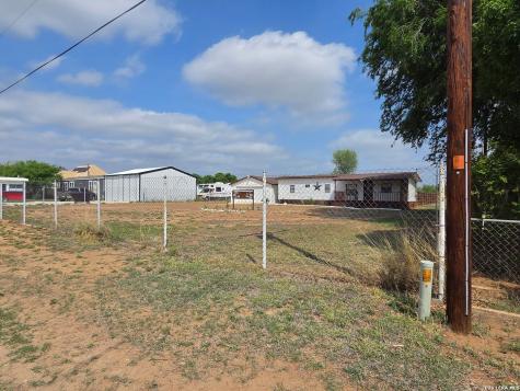 353 Duncan Street Carrizo Springs TX 78834
