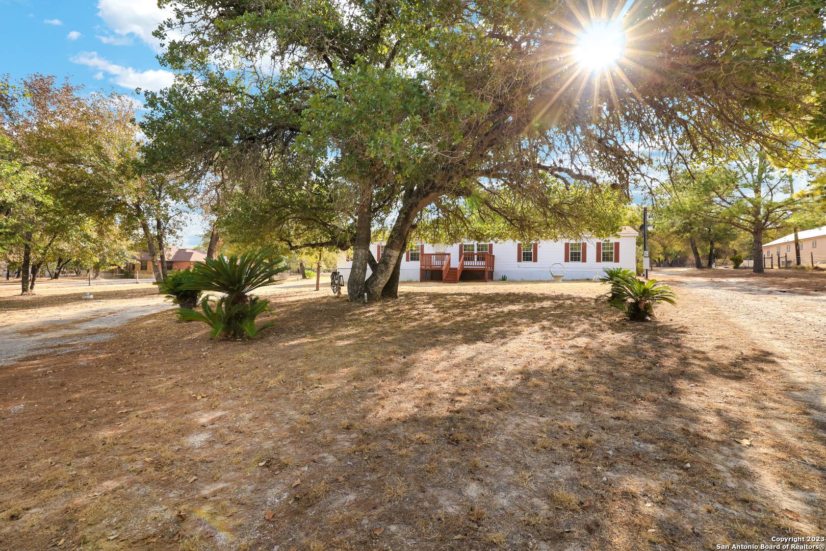 815 Eagle Creek Drive Floresville TX 78114