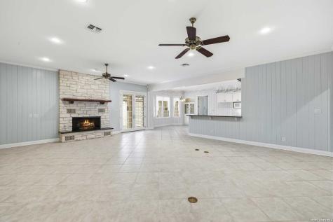1464 Saddle Club Drive Kerrville TX 78028