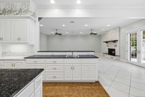 1464 Saddle Club Drive Kerrville TX 78028