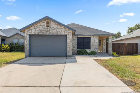 8307 Morning Grove Converse TX 78109