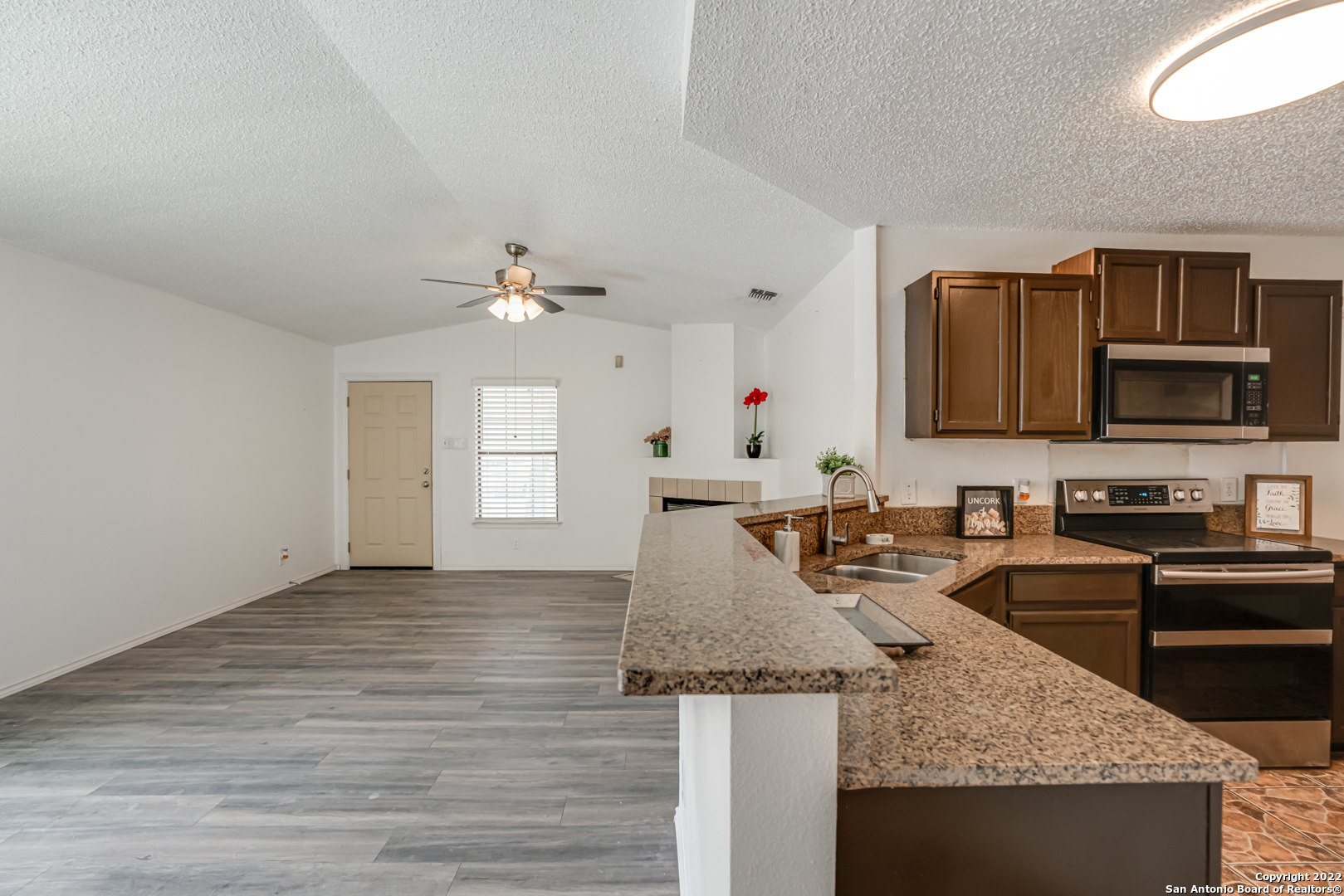 6314 Village Club San Antonio TX 78250