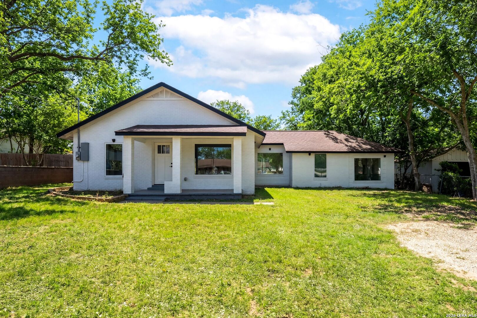 1312 C Street Floresville TX 78114