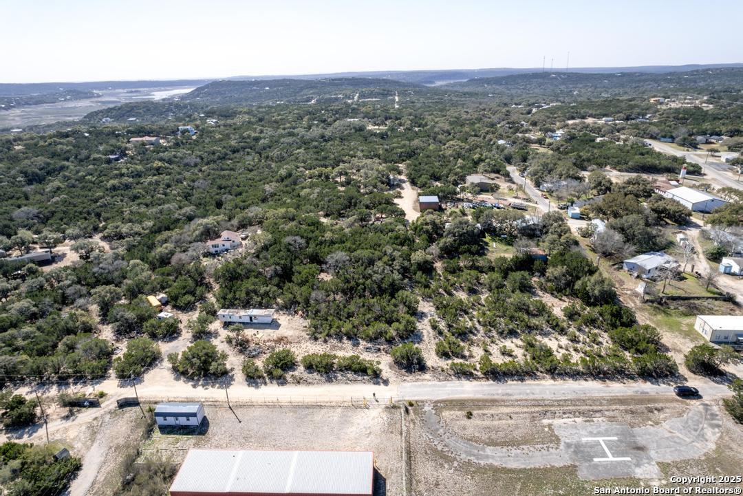 #16-20 5th Lakehills TX 78063