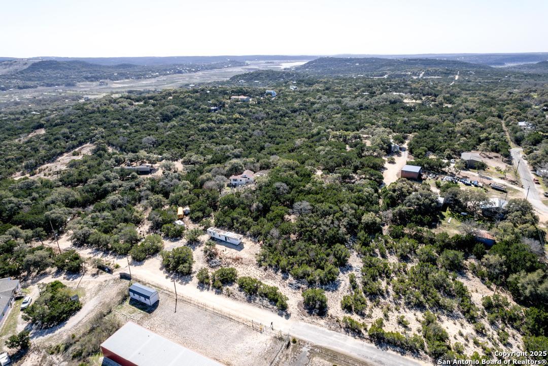 #16-20 5th Lakehills TX 78063