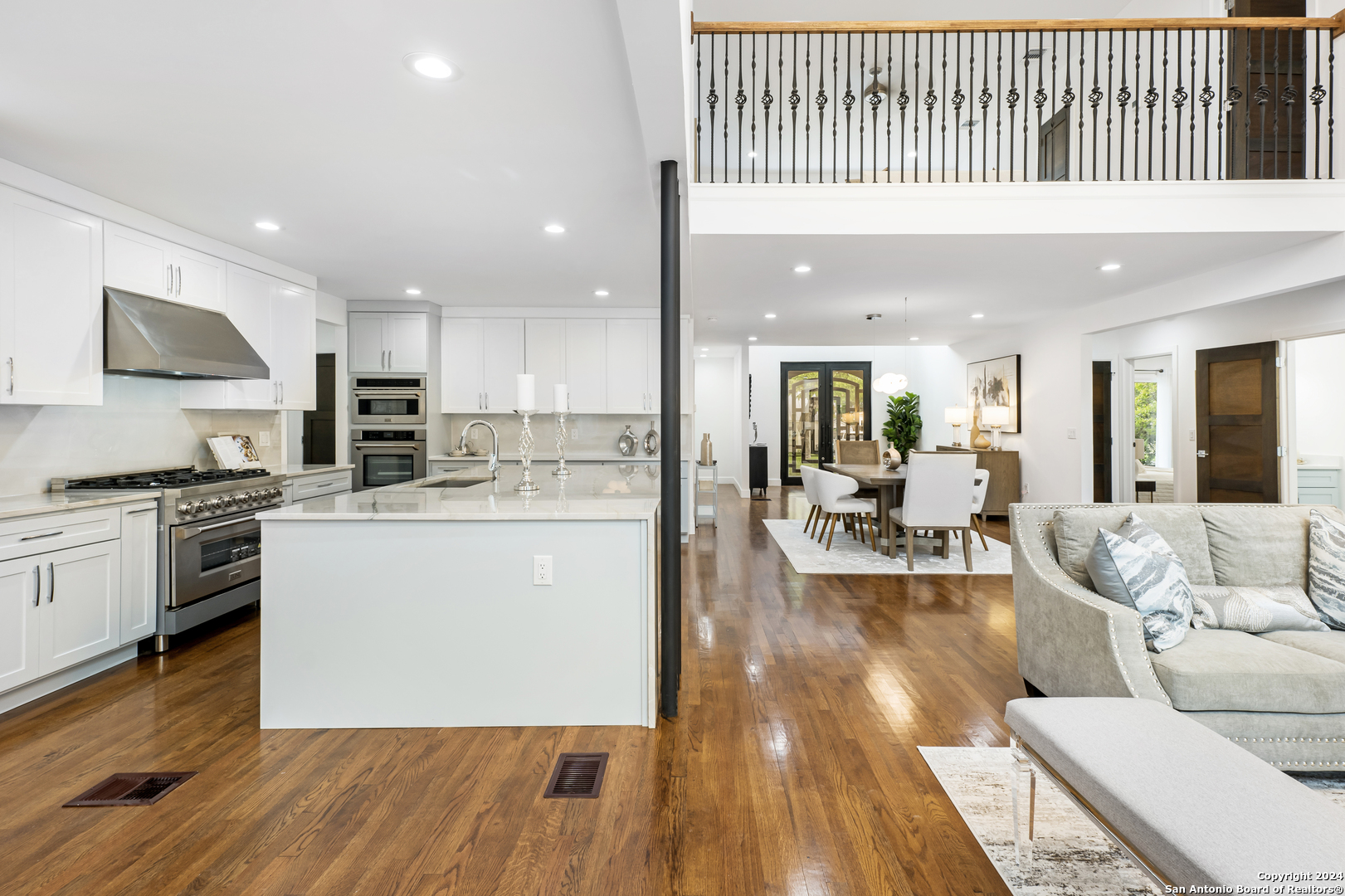 114 Cloverleaf Avenue Alamo Heights TX 78209