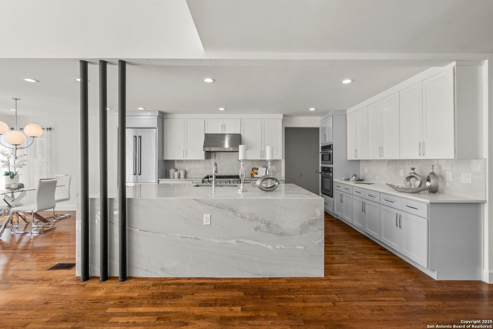 114 Cloverleaf Avenue Alamo Heights TX 78209
