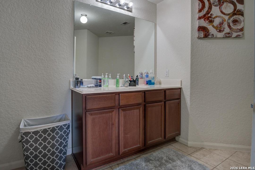 12270 Stratsburg San Antonio TX 78252