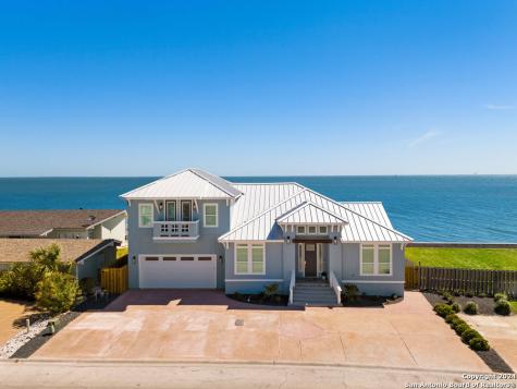 1862 Bay Shore Drive Rockport TX 78382