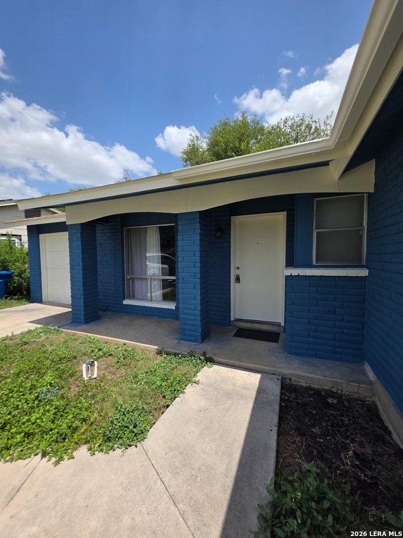 6706 Red Bluff San Antonio TX 78218