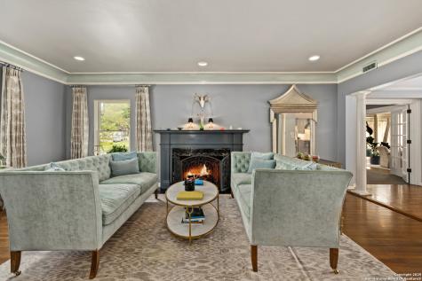 118 Brittany Olmos Park TX 78212