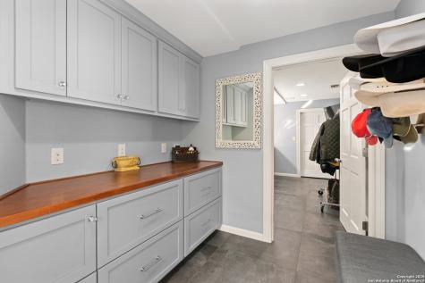 118 Brittany Olmos Park TX 78212