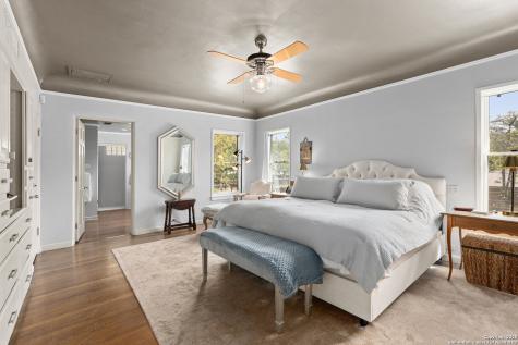 118 Brittany Olmos Park TX 78212