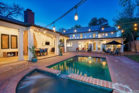 118 Brittany Olmos Park TX 78212