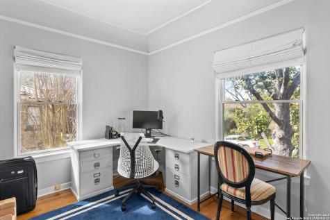 118 Brittany Olmos Park TX 78212