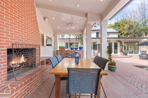 118 Brittany Olmos Park TX 78212