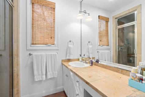 118 Brittany Olmos Park TX 78212