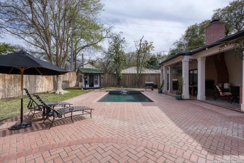 118 Brittany Olmos Park TX 78212