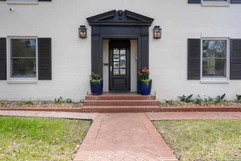 118 Brittany Olmos Park TX 78212