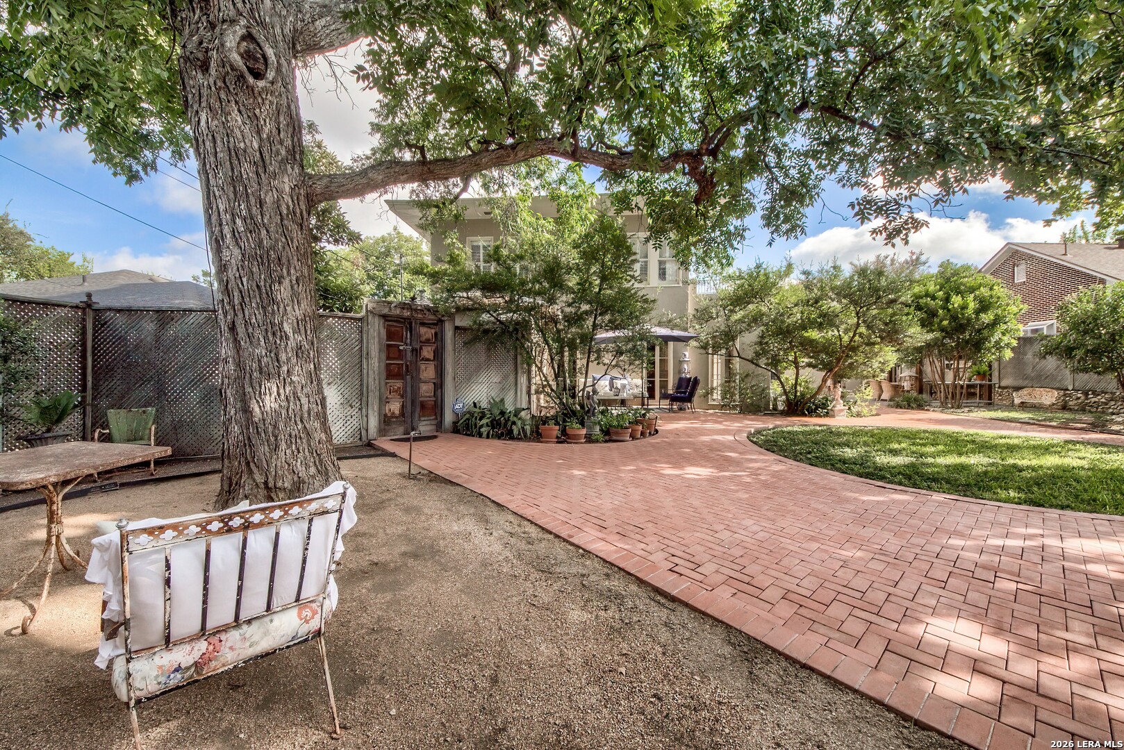 318 W Huisache Avenue San Antonio TX 78212