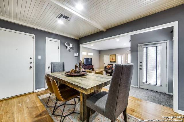 211 Robinhood Place San Antonio TX 78209