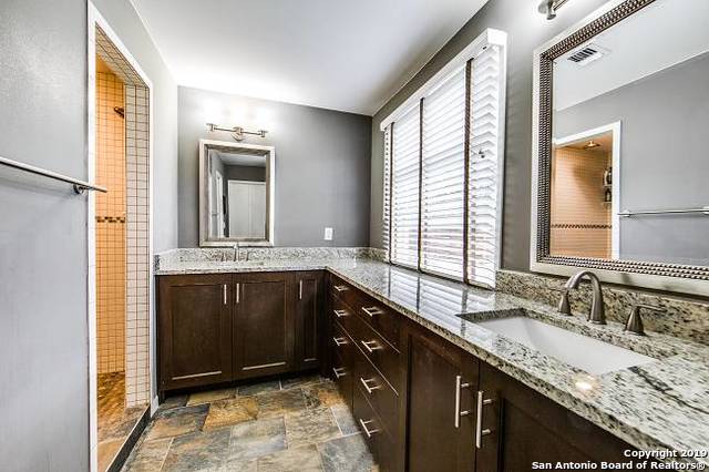 211 Robinhood Place San Antonio TX 78209