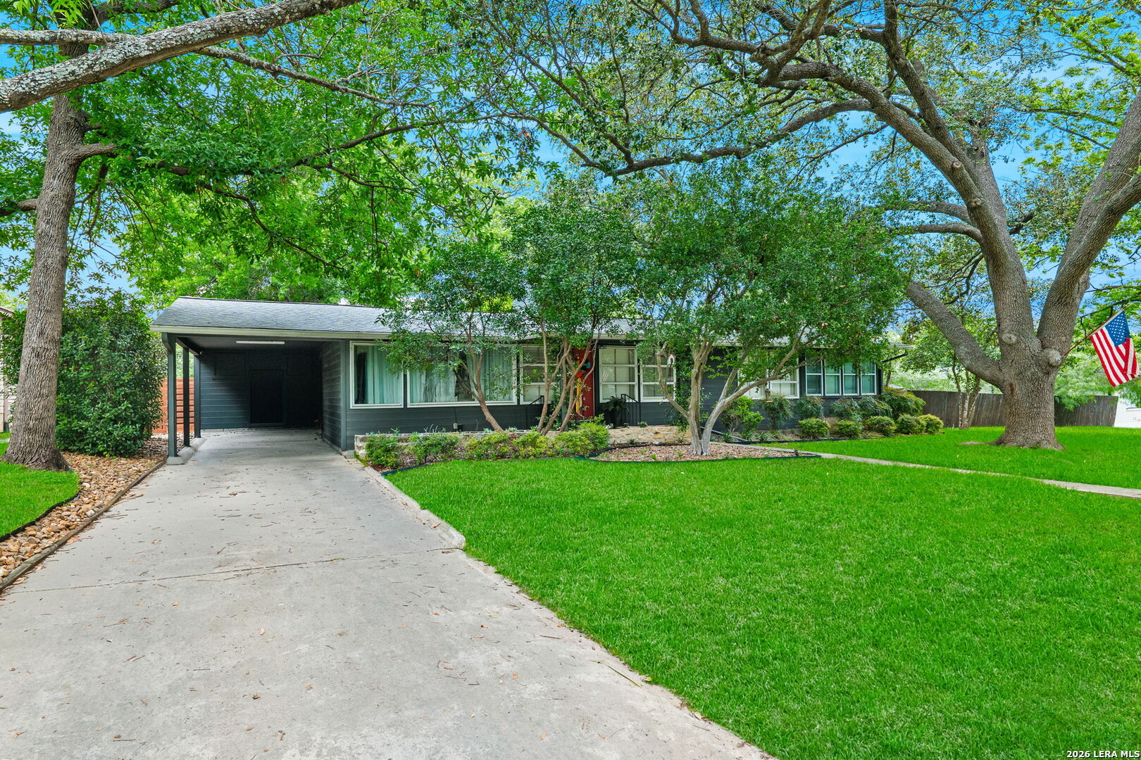 211 Robinhood Place San Antonio TX 78209