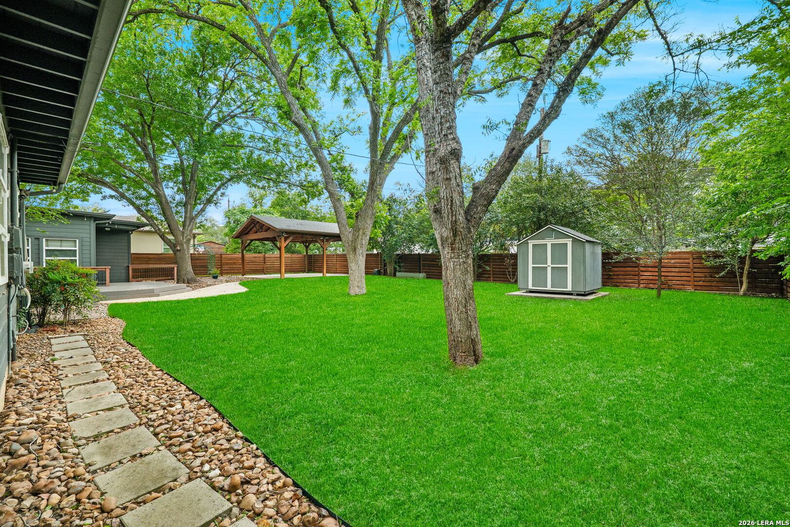 211 Robinhood Place San Antonio TX 78209