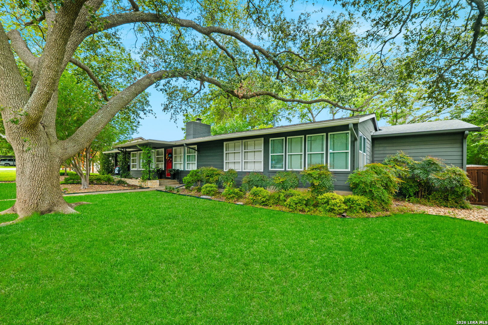 211 Robinhood Place San Antonio TX 78209
