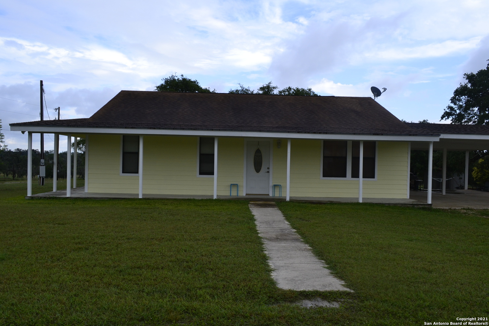 228 Diana Drive Bandera TX 78003