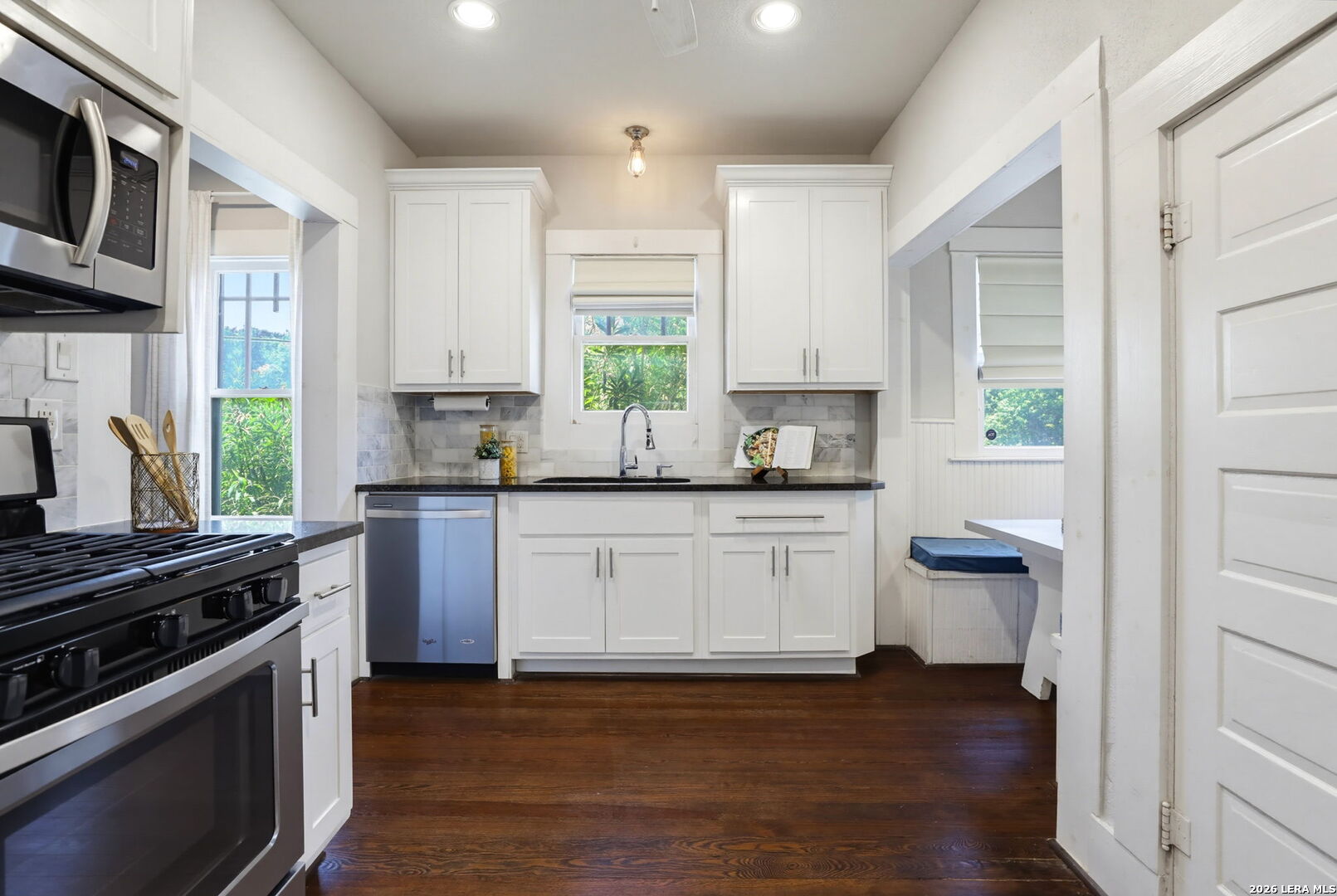1145 W Mistletoe Avenue San Antonio TX 78201